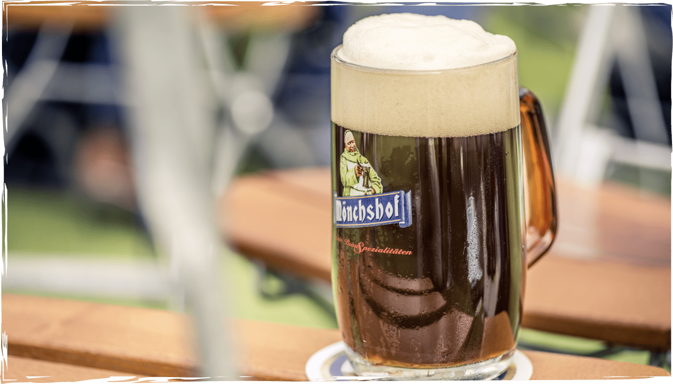 Schwarzbier im Glas