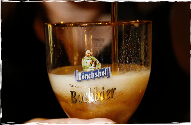 Volles Bockbier Glas